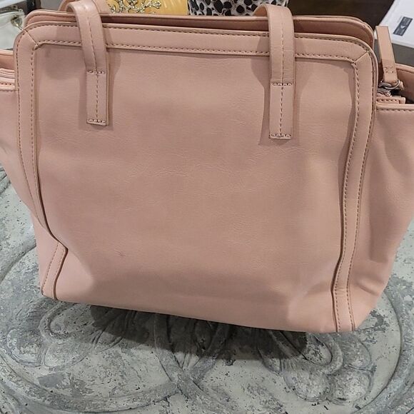 KENNETH COLE REACTION PURSE - Picture 3 of 6